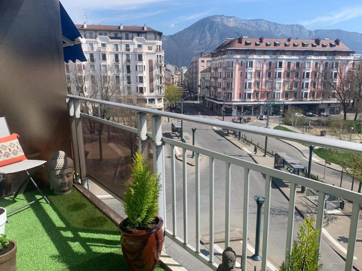 Central Park Au Centre Ville Annecy Exterior photo